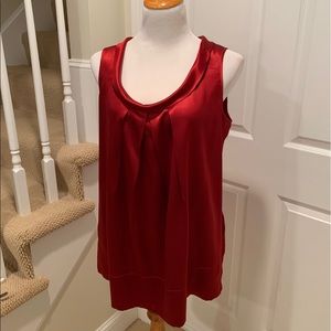DKNY Dark red silk top w stretch and pockets!